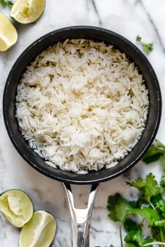 Garlic Lime White Rice • Fluffy white rice with garlic & fresh lime. 🌱