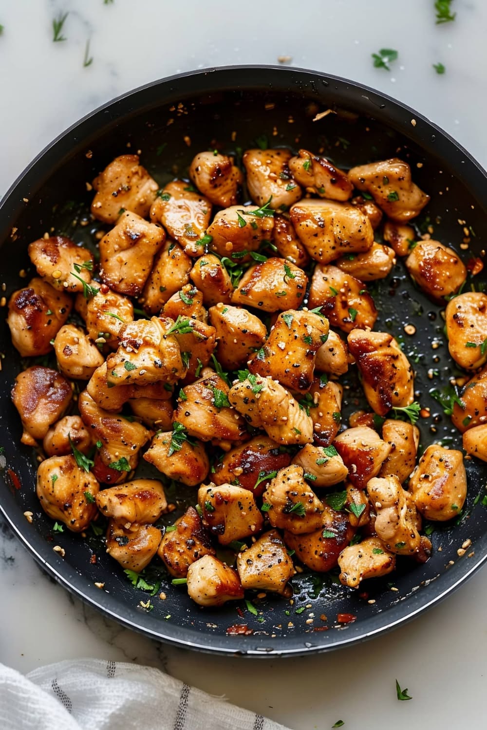 Bulk Garlic Thyme Chicken Breast Bites (15 oz)